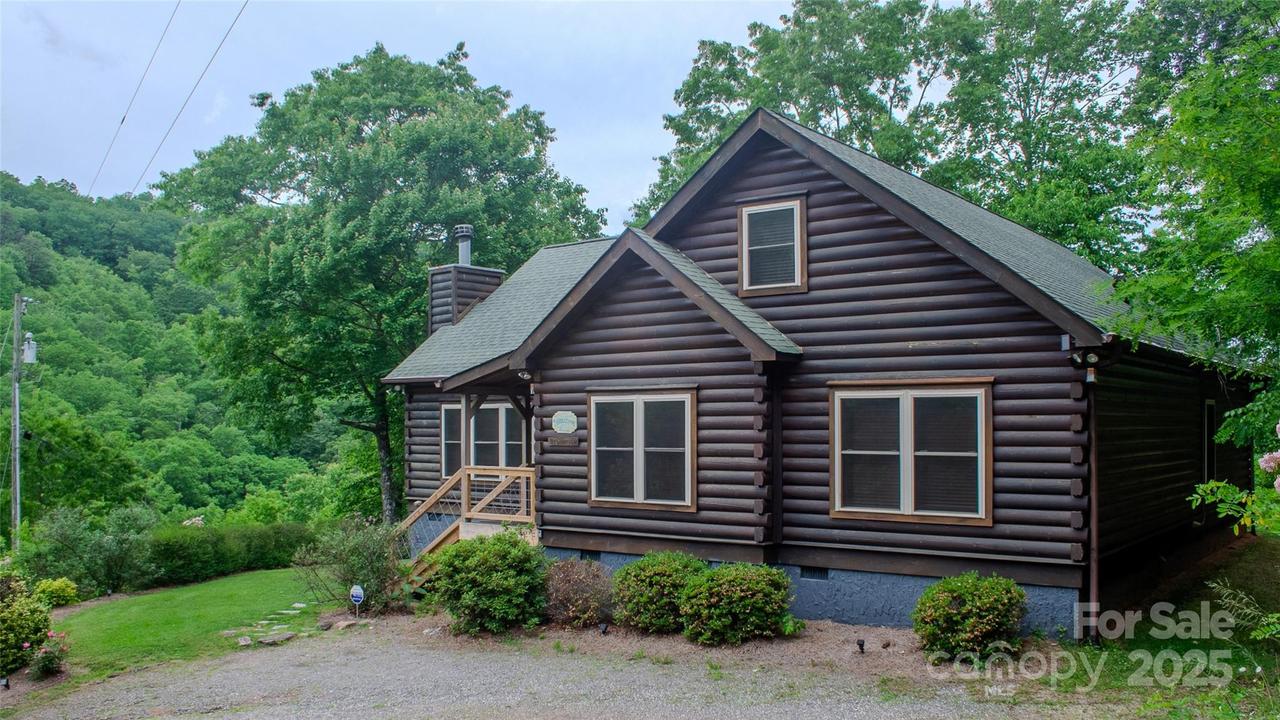 187 Gardeners Cove Rd., Whittier, NC 28789