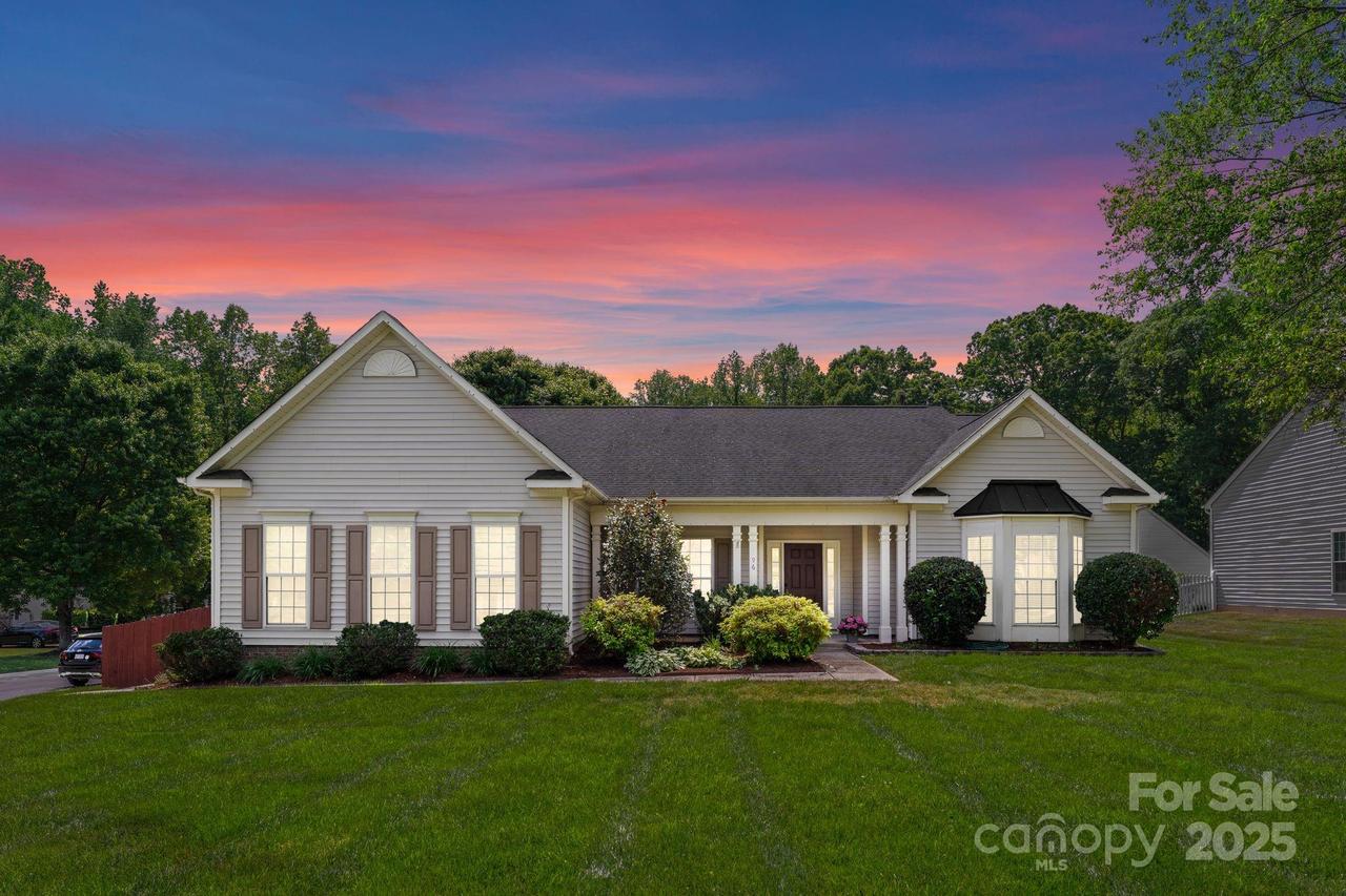 196 Gabriel Dr., Mooresville, NC 28115