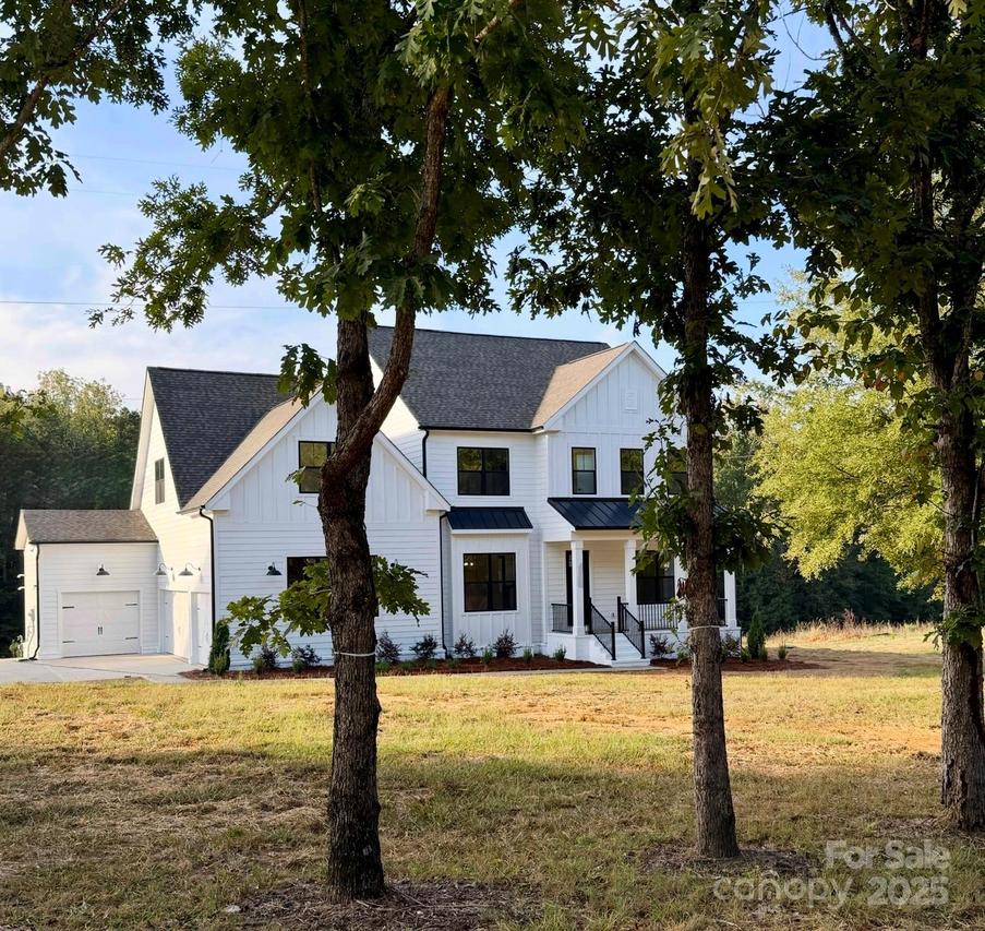 8827 Wingard Rd., Waxhaw, NC 28173