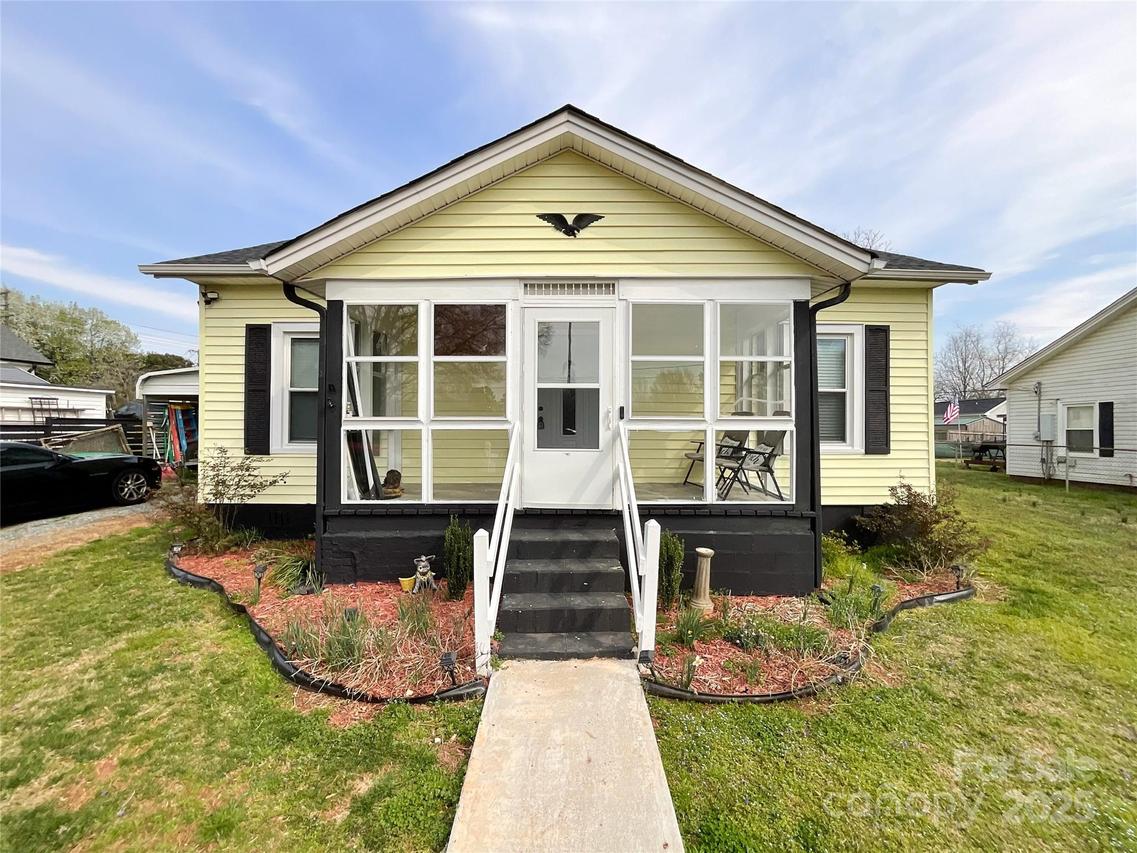 101 Loya St., Mount Holly, NC 28120