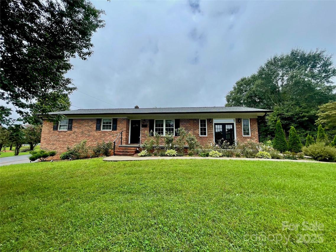 3060 Harmony St., Connelly Springs, NC 28612