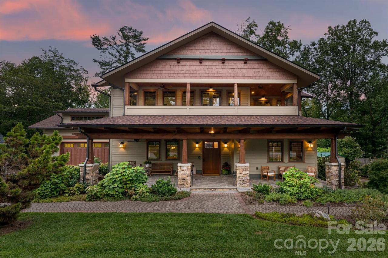 112 Louisa St., Black Mountain, NC 28711