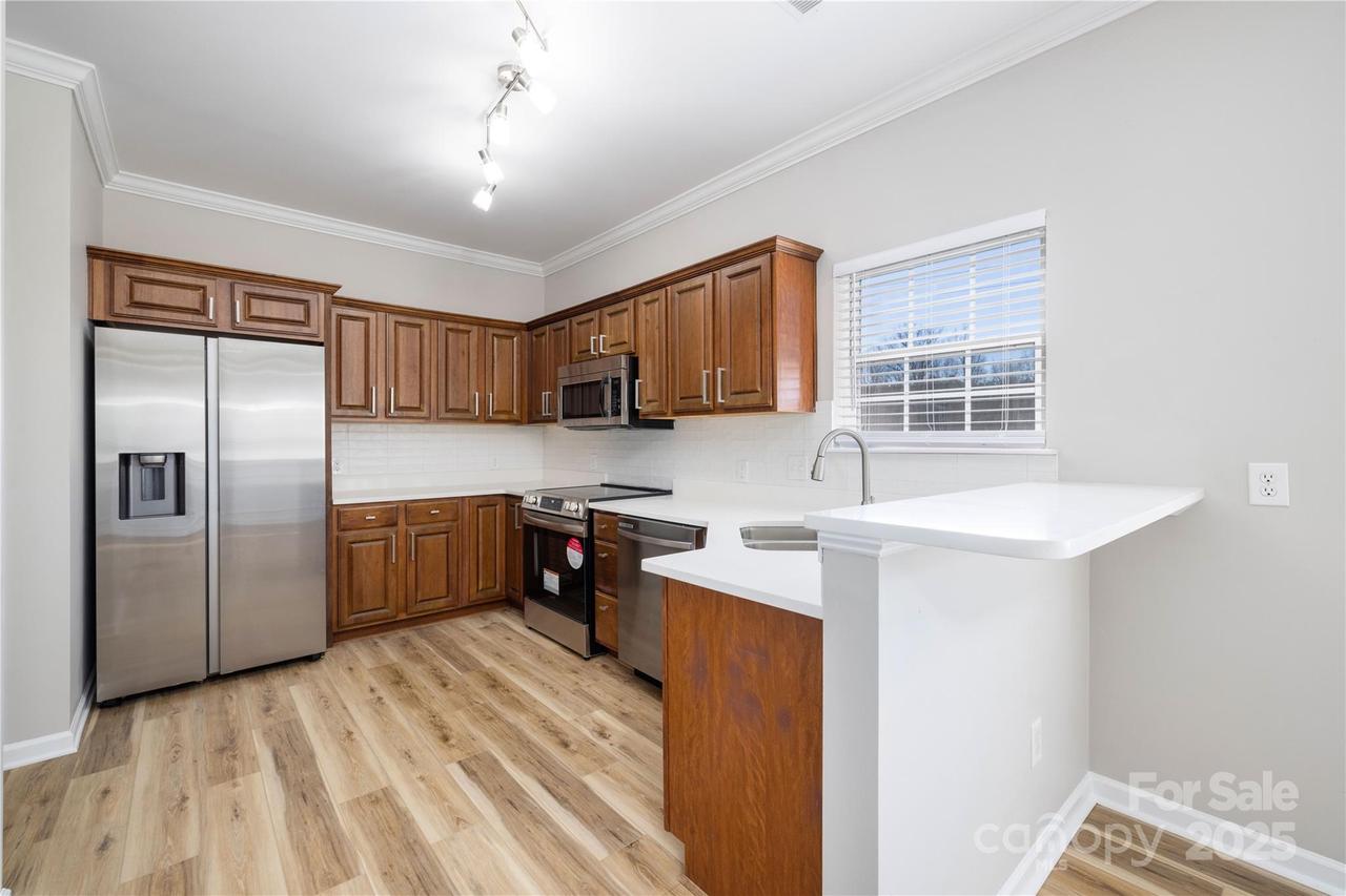 136 Ridge Bluff Rd., Mooresville, NC 28115