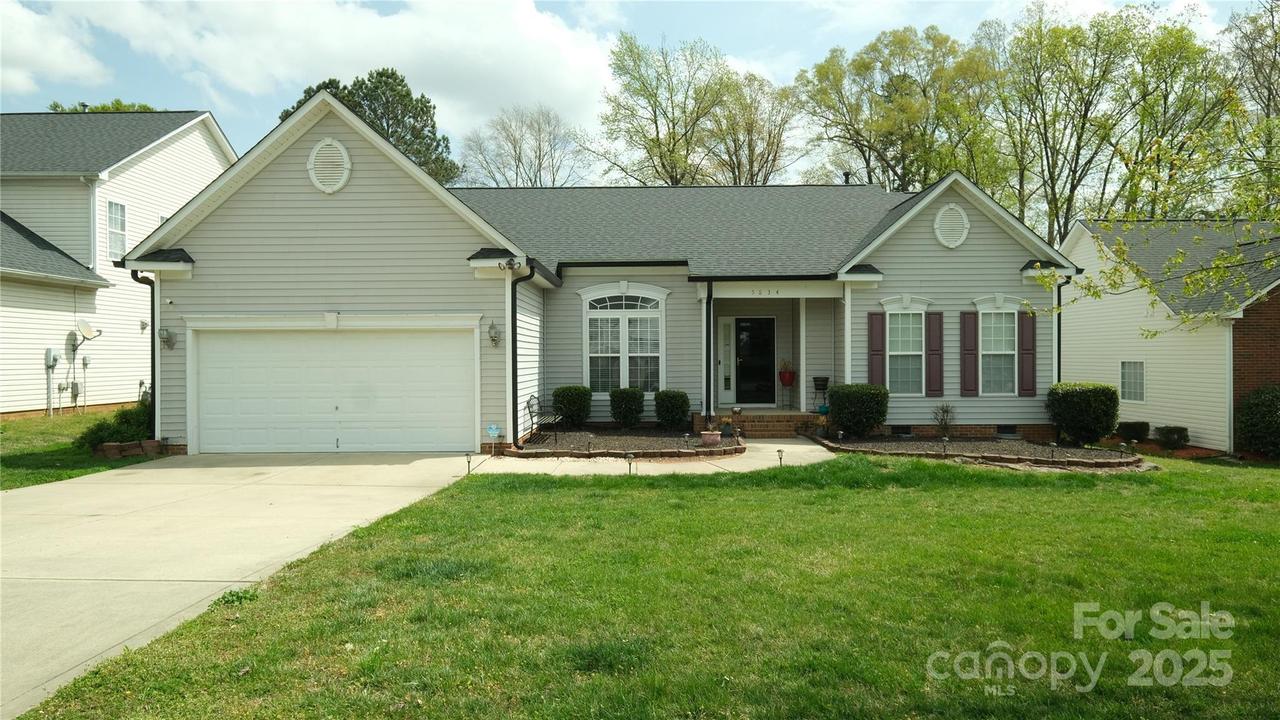 5834 Coopers Ridge Ln., Charlotte, NC 28269