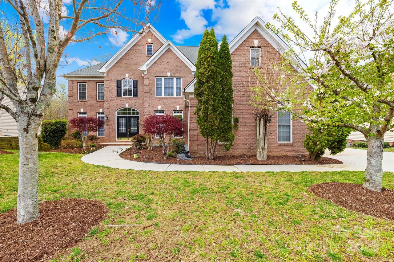 9930 Legolas Ln., Charlotte, NC 28269