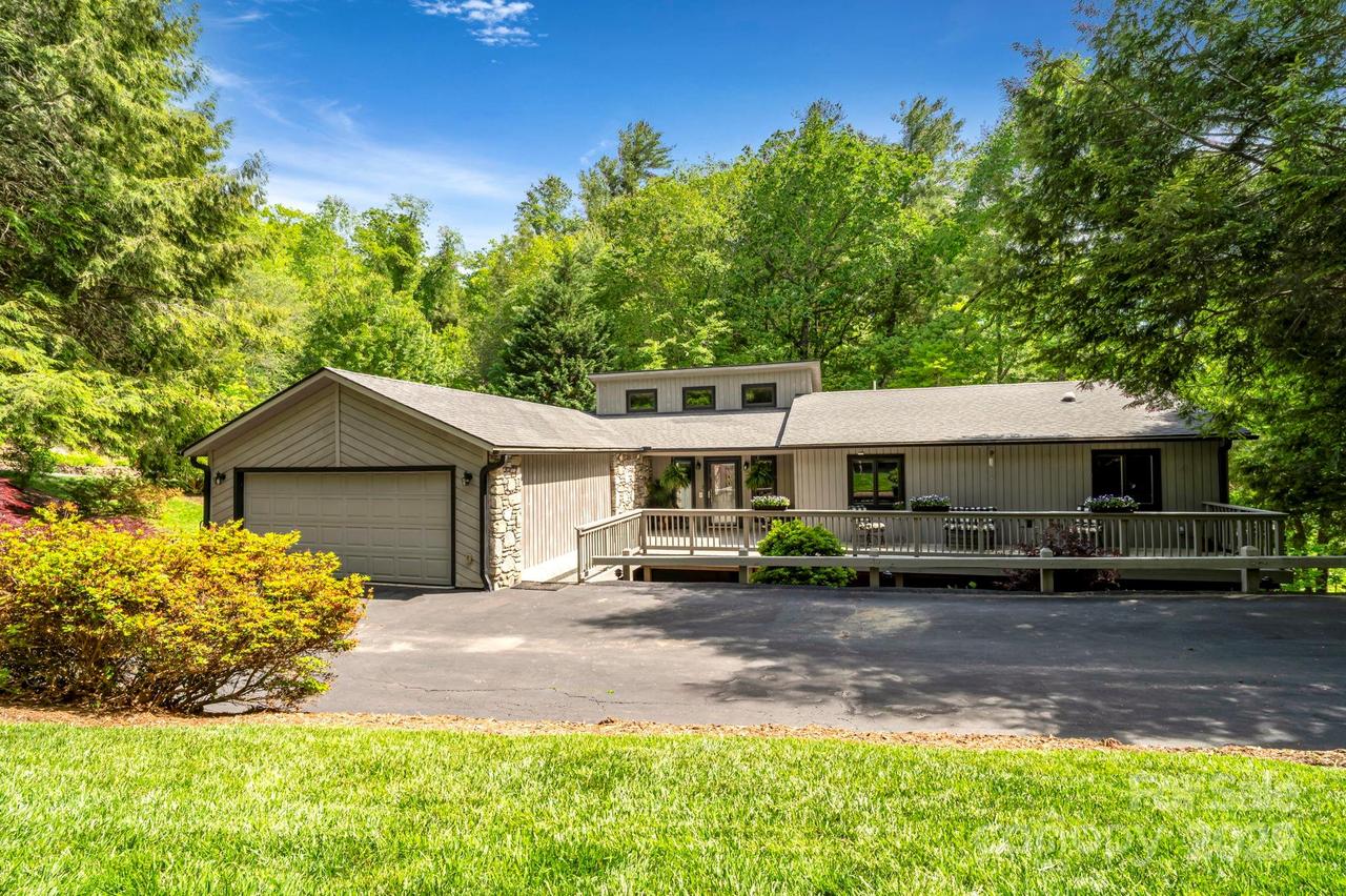 97 Ballantree Dr., Asheville, NC 28803