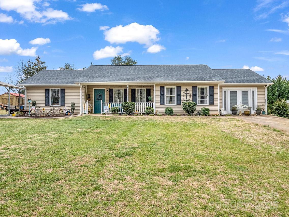352 Harmon Rd., Ellenboro, NC 28040