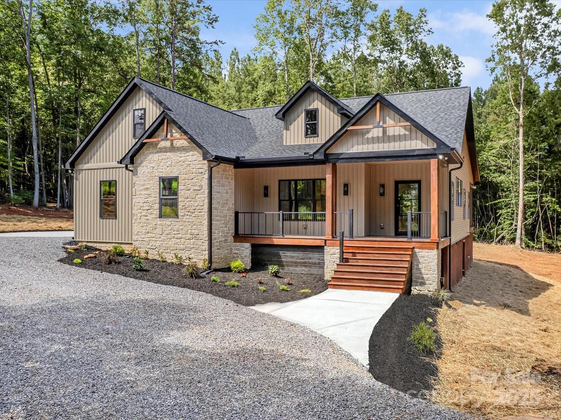110 Rupard Rd., Statesville, NC 28625