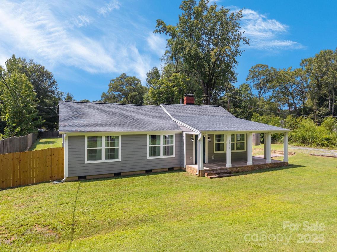 1511 Lisbon Ln., Charlotte, NC 28269
