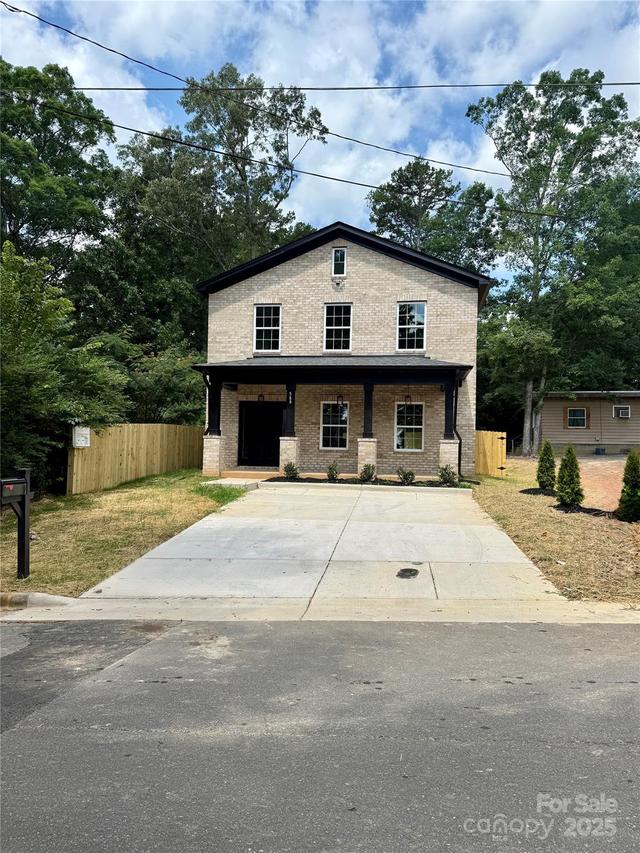 588 Washington Ln., Albemarle, NC 28001