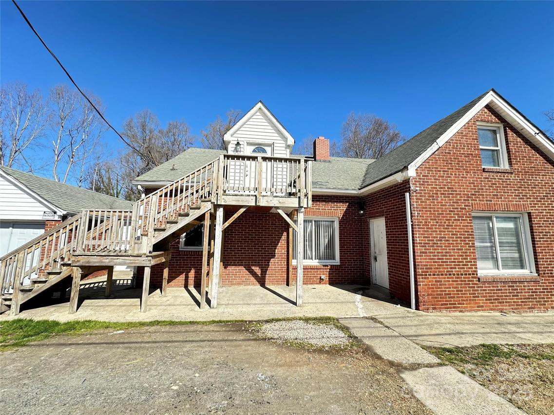 1008 Gaston Ave., Gastonia, NC 28052