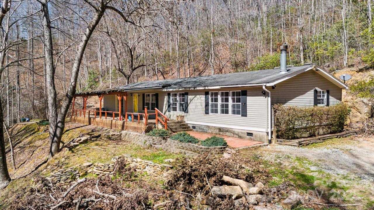 345 Pine Brae Farm Rd., Old Fort, NC 28762
