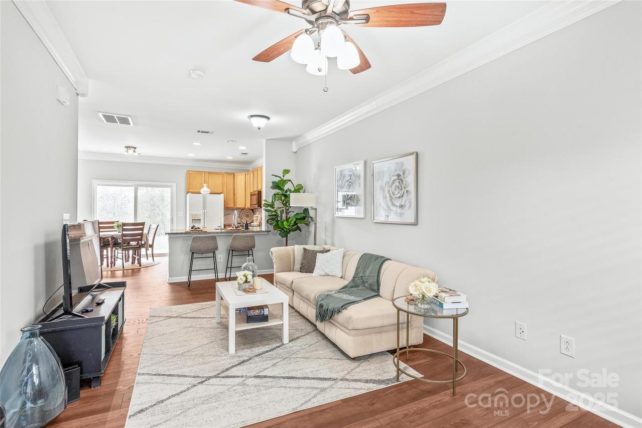 130 Clydesdale Ct., Matthews, NC 28104