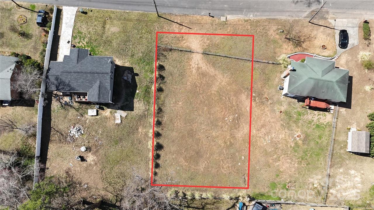 1122 Midway Dr., Gastonia, NC 28054