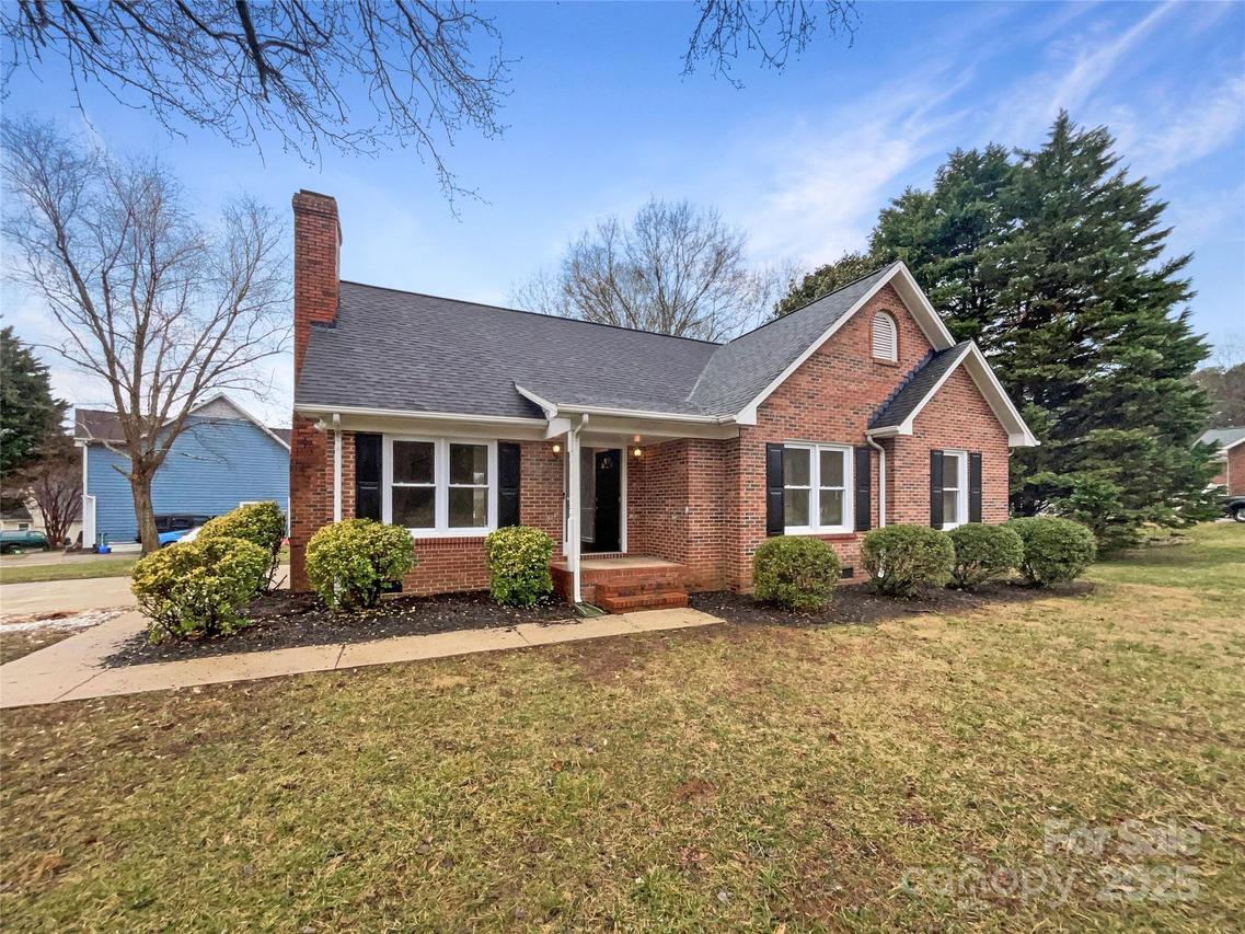 106 Cape Breton Tr., Gastonia, NC 28056