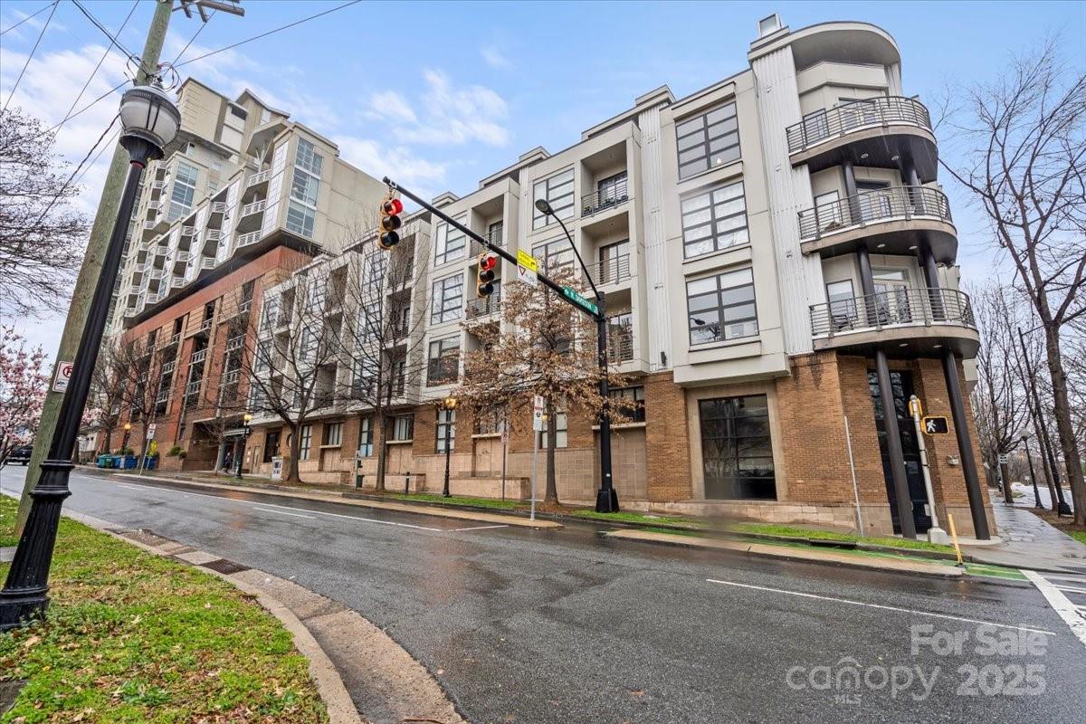 525 E 6th St. #211, Charlotte, NC 28202