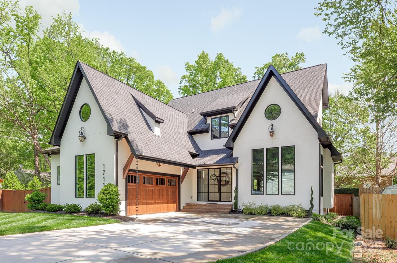1711 Brook Rd., Charlotte, NC 28205