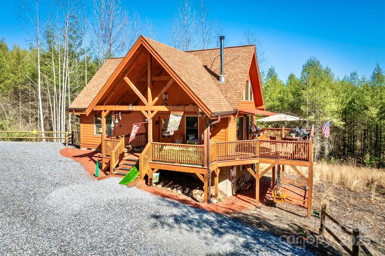 6033 Low Country Rd., Lenoir, NC 28645