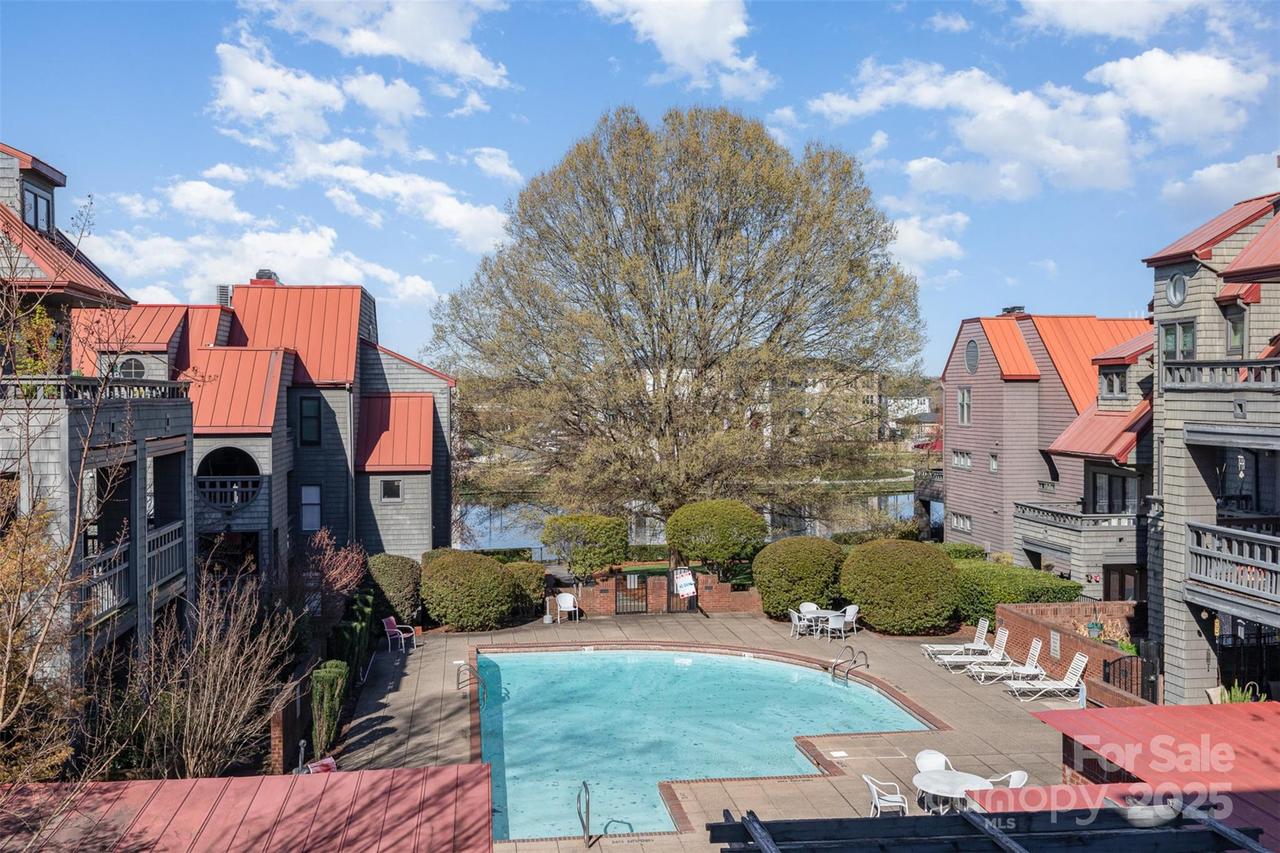 9035 J M Keynes Dr. #33, Charlotte, NC 28262