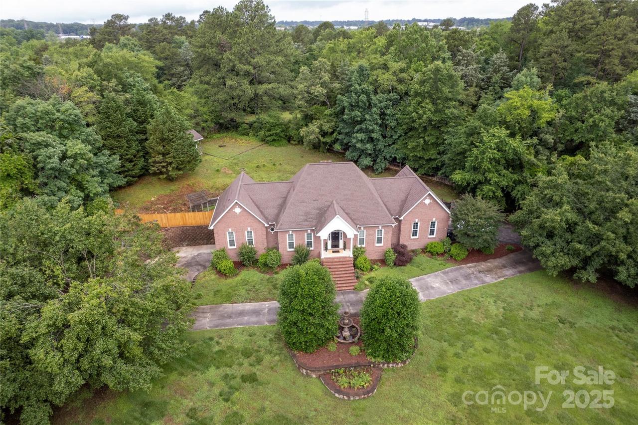 105 Partridge Bluff Dr., Concord, NC 28025