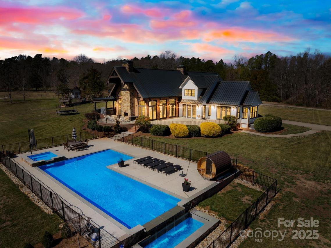 12613 Oak Grove Rd., Stanfield, NC 28163