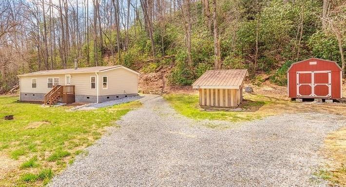213 Walker Dr., Old Fort, NC 28762
