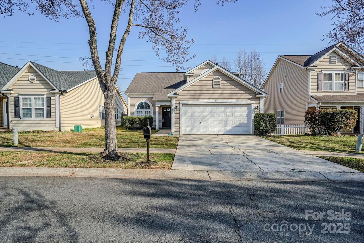 8545 Filbert Ln., Charlotte, NC 28215