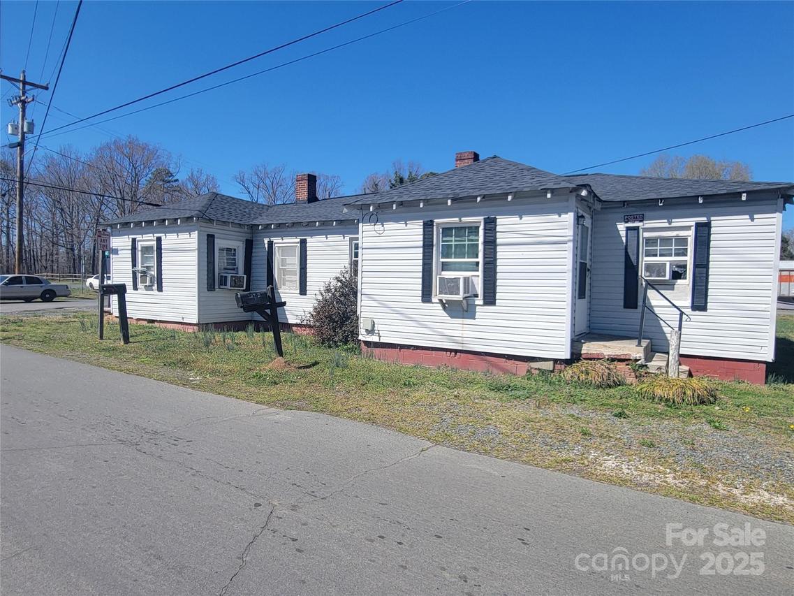 327 Arey Ave. #4,5, Albemarle, NC 28001