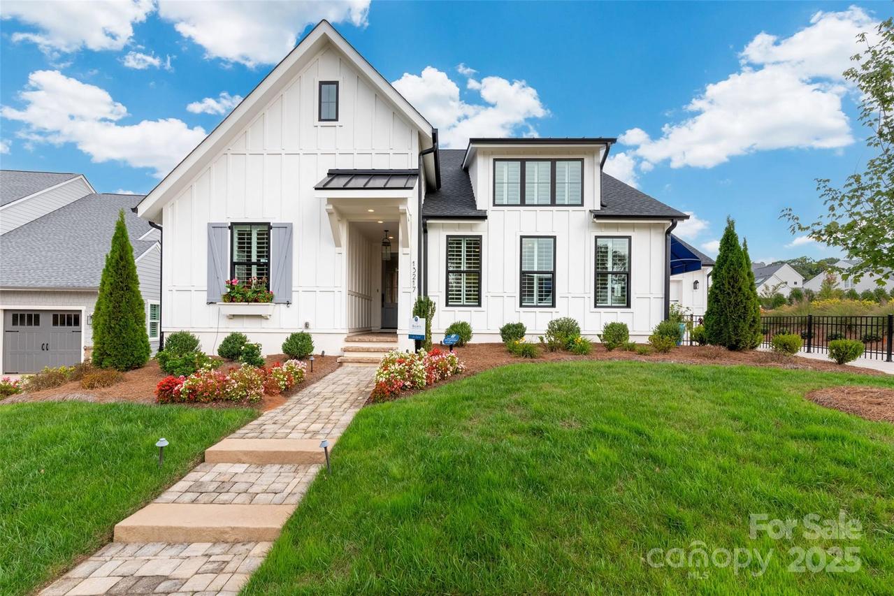 13217 Oak Farm Ln., Huntersville, NC 28078