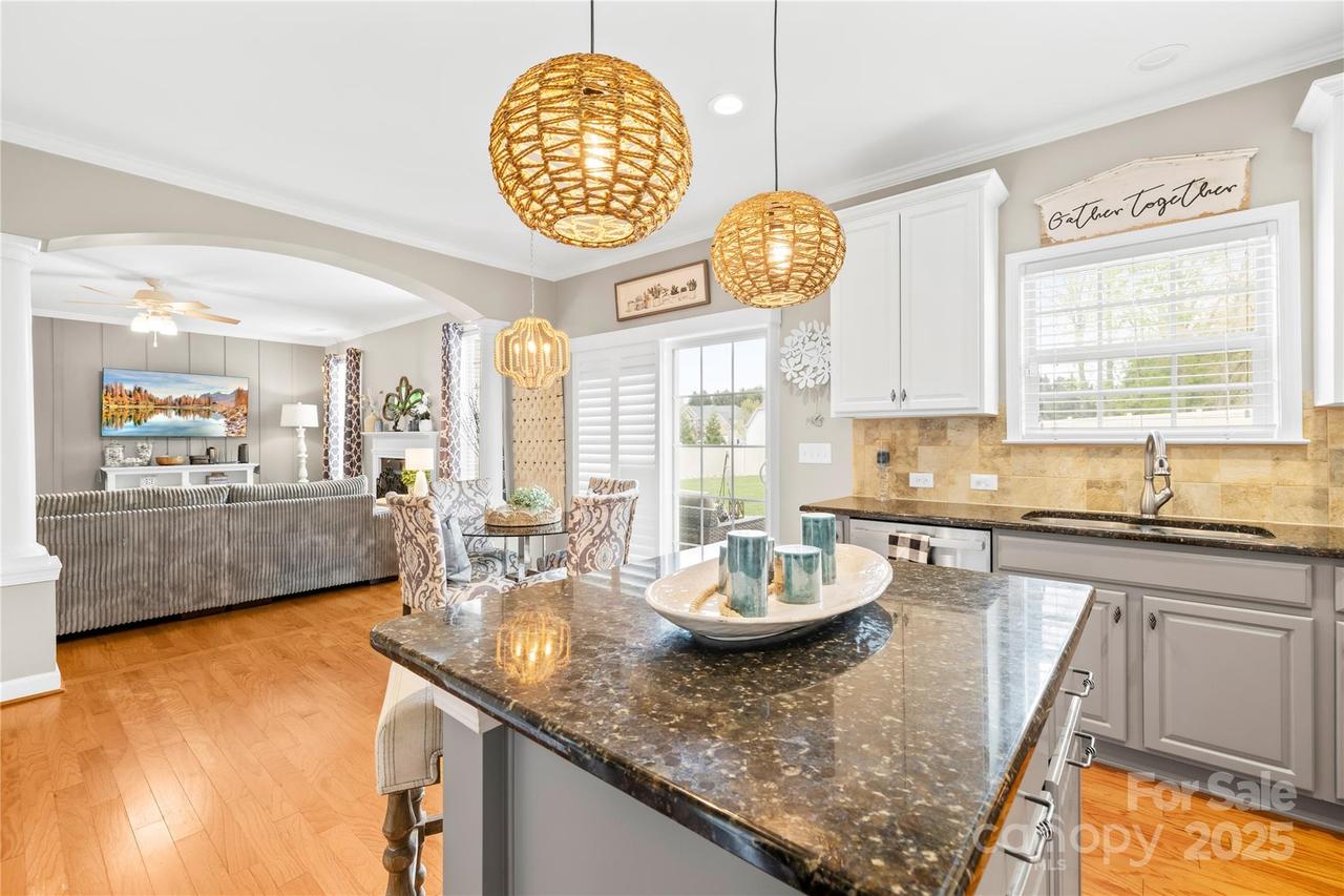 963 Brookdale Ln., Stanley, NC 28164