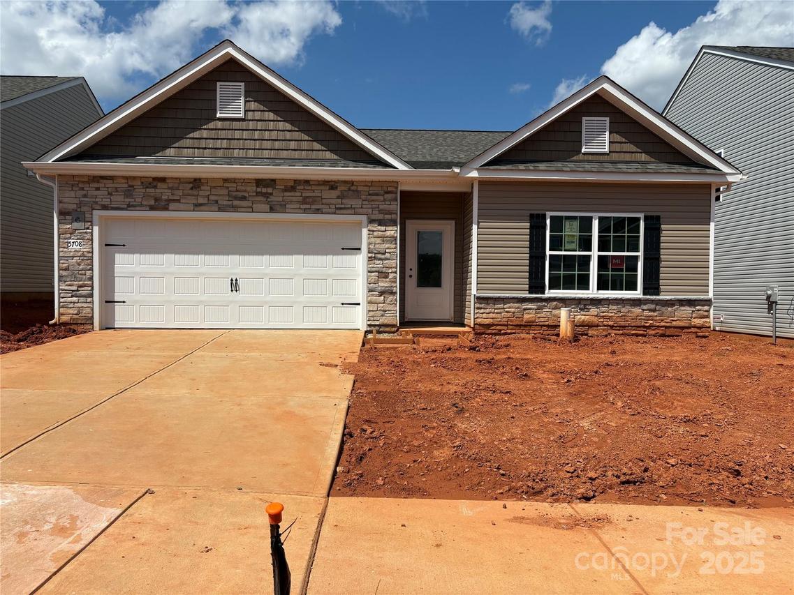 5708 Skinny Dr., Charlotte, NC 28215