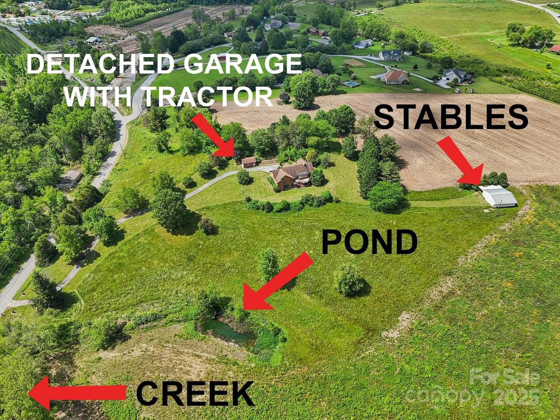 2281 Bearwallow Rd., Edneyville, NC 28792