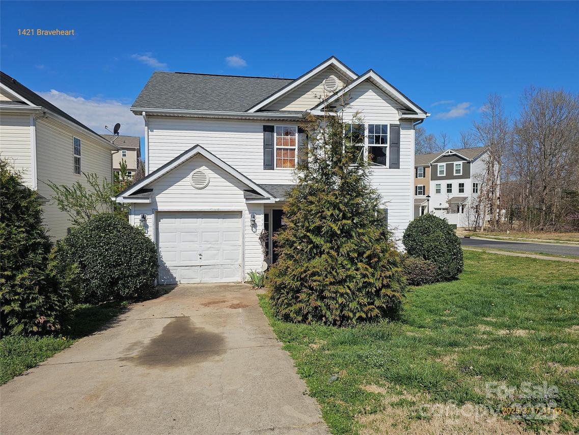 1421 Braveheart Ln., Charlotte, NC 28216