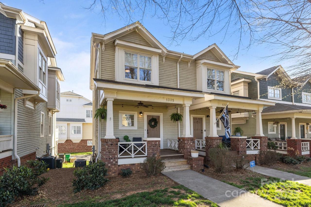 1335 Summit Greenway Ct., Charlotte, NC 28208