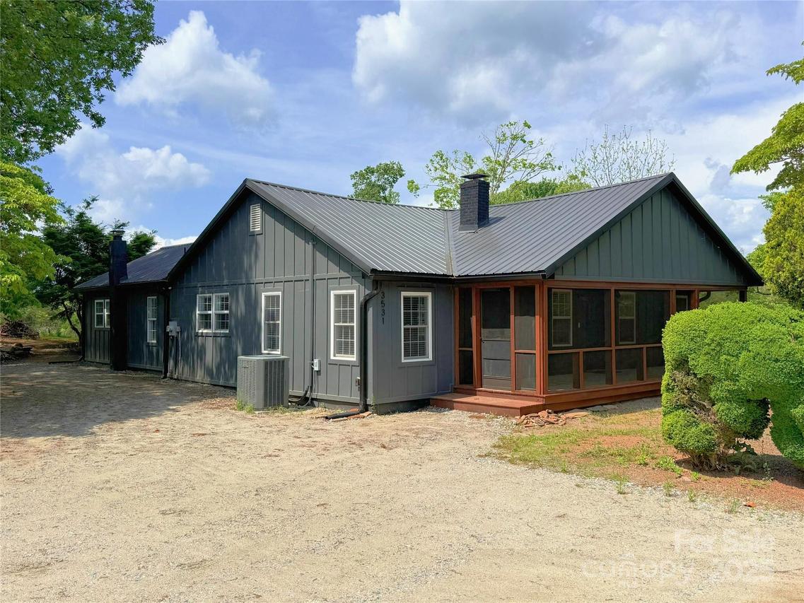 3531 Big Level Rd., Mill Spring, NC 28756
