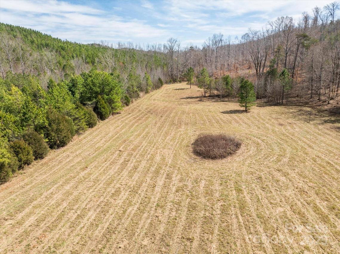 99999 Abrams & Moore Rd., Mill Spring, NC 28756
