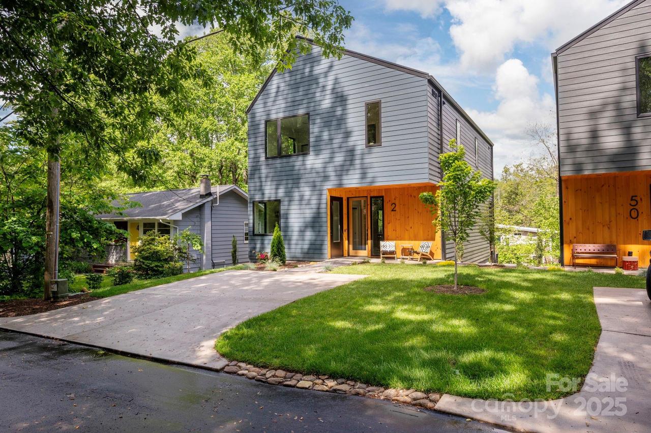 2 Davenport Pl., Asheville, NC 28806