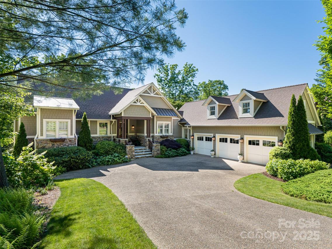 29 Croton Ct., Asheville, NC 28803