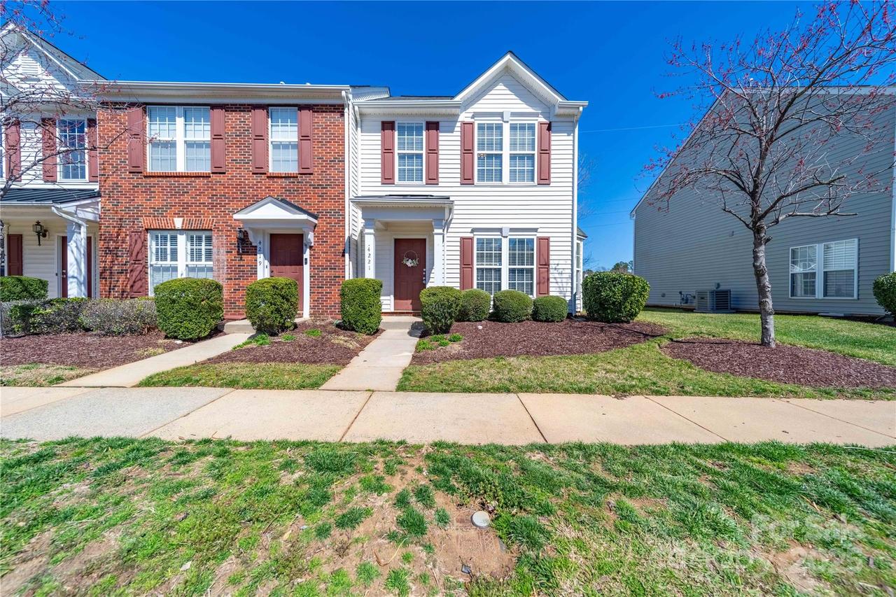 4221 Coulter Crossing, Charlotte, NC 28213