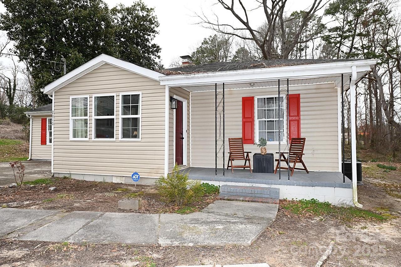 2010 Simmons St., Gastonia, NC 28052