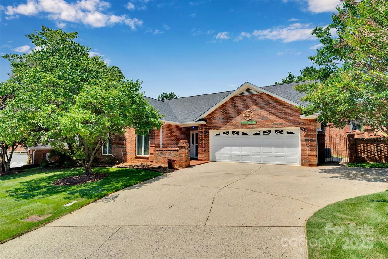 1963 Wexford Ct., Gastonia, NC 28054
