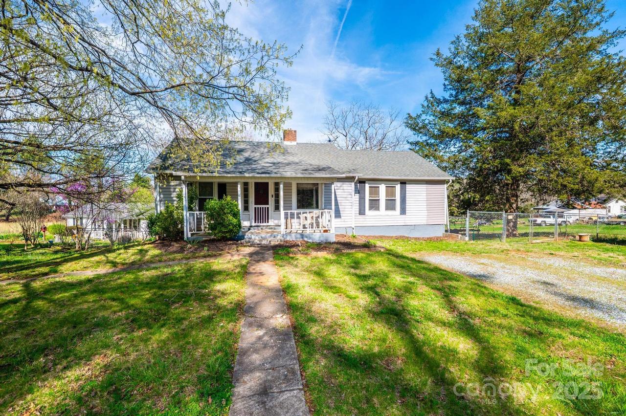 4010 Littlejohn Church Rd., Lenoir, NC 28645