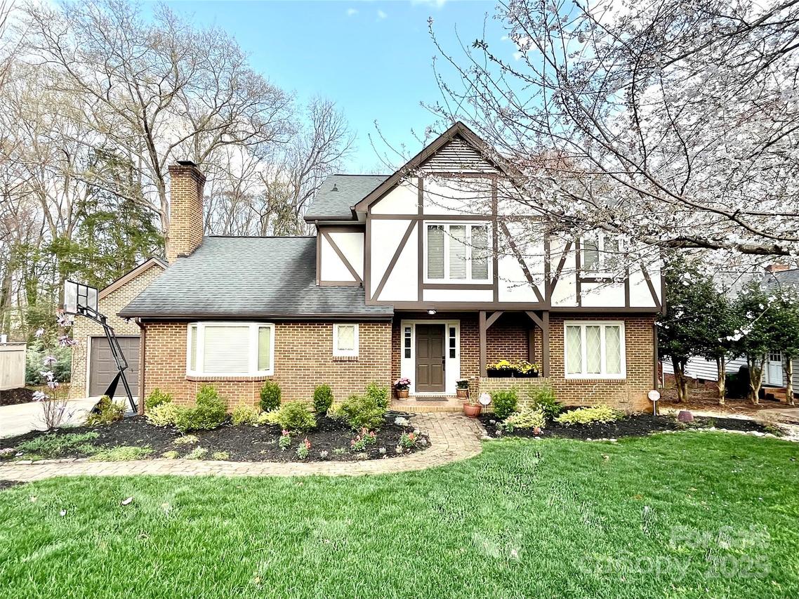 5217 Camilla Dr., Charlotte, NC 28226