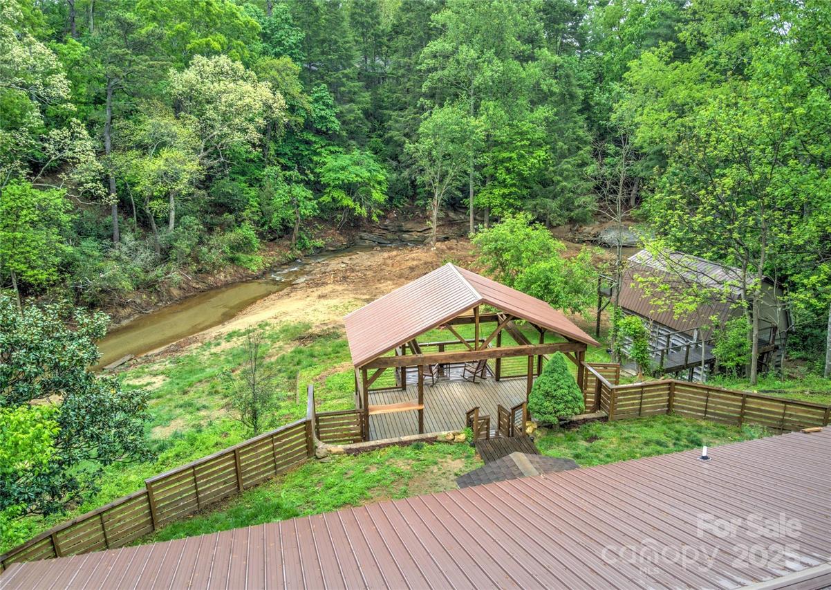 731 Old Fort Rd., Fairview, NC 28730