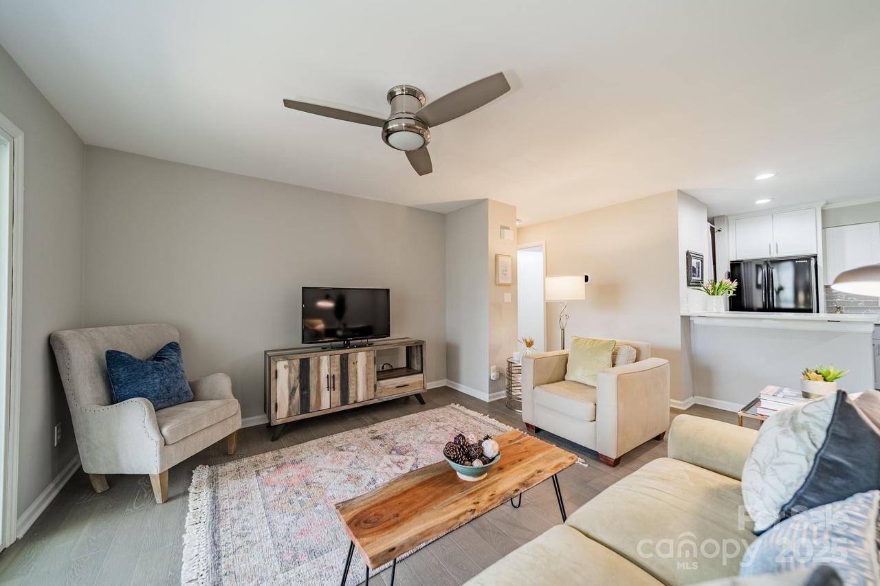 1001 Churchill Downs Ct. #A, Charlotte, NC 28211