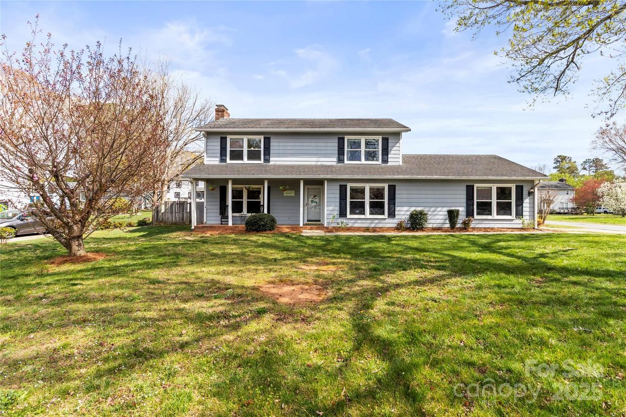 1448 Morrocroft Tr., Gastonia, NC 28054
