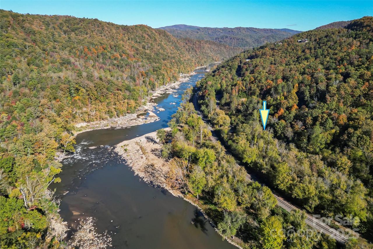 21 River Park Way #47, Marshall, NC 28753
