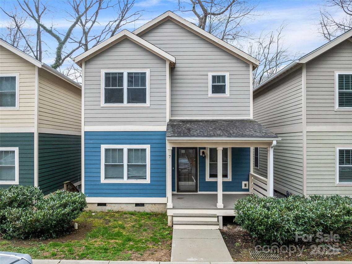 129 Aurora Dr. #7, Asheville, NC 28805