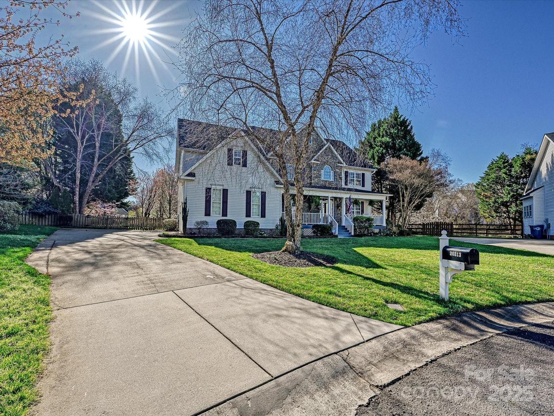 20313 Queensdale Dr., Cornelius, NC 28031