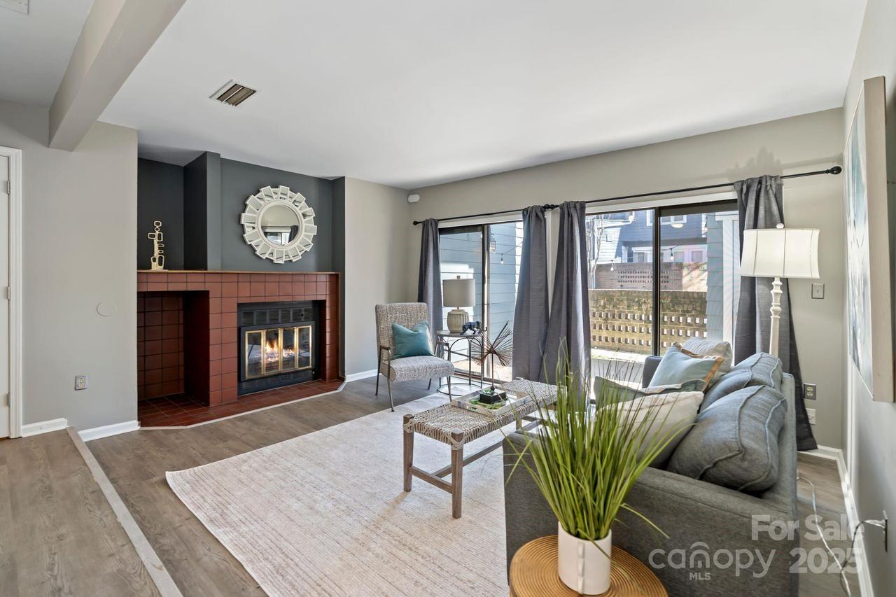 419 W 8th St. #50, Charlotte, NC 28202